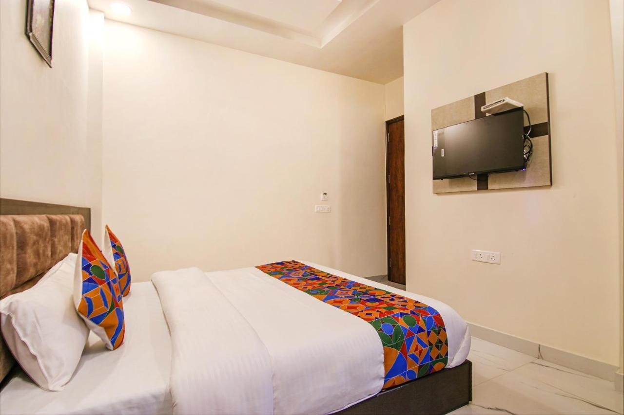Fabhotel Aryan Grand Amritsar Exterior foto