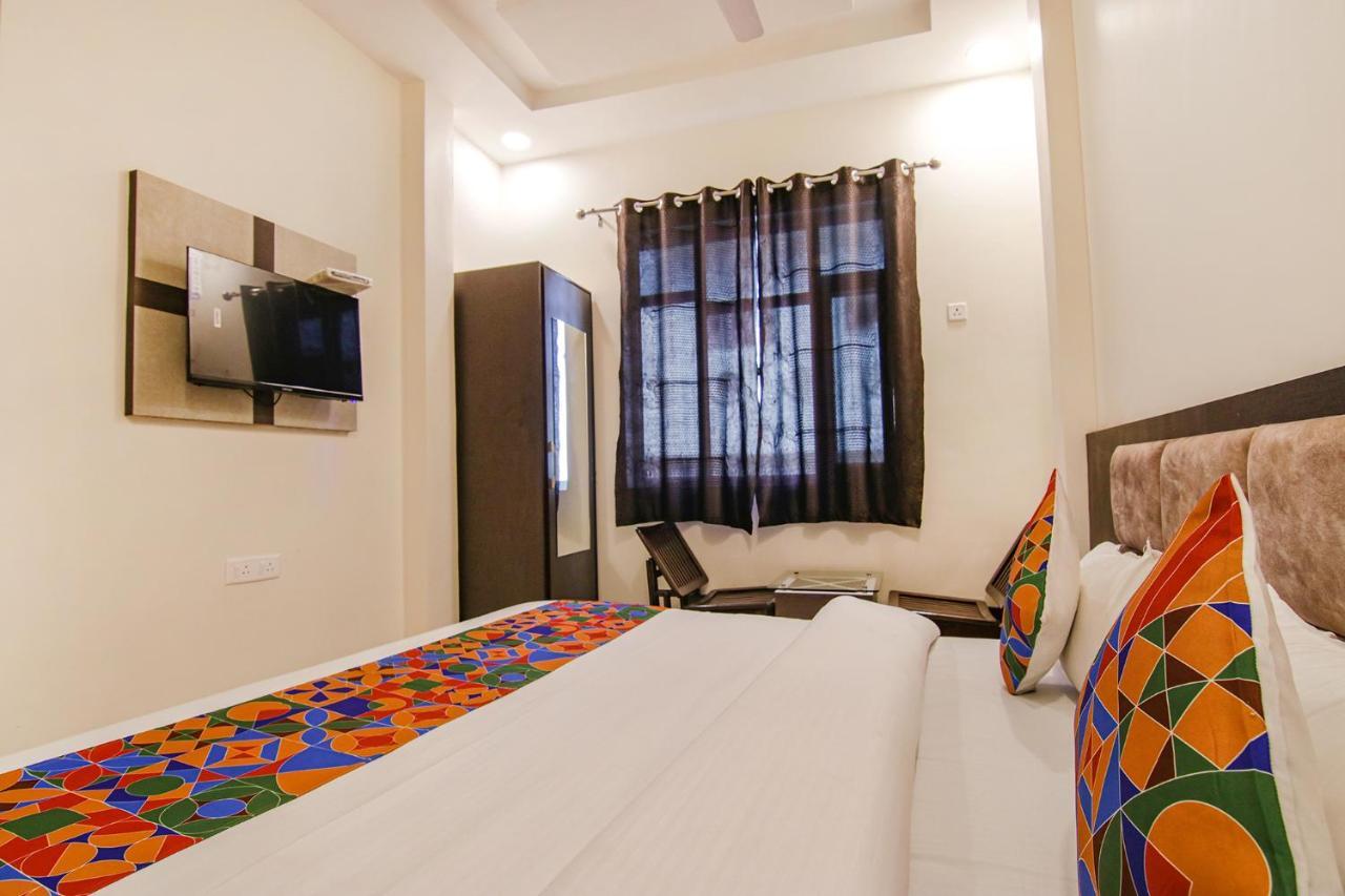 Fabhotel Aryan Grand Amritsar Exterior foto