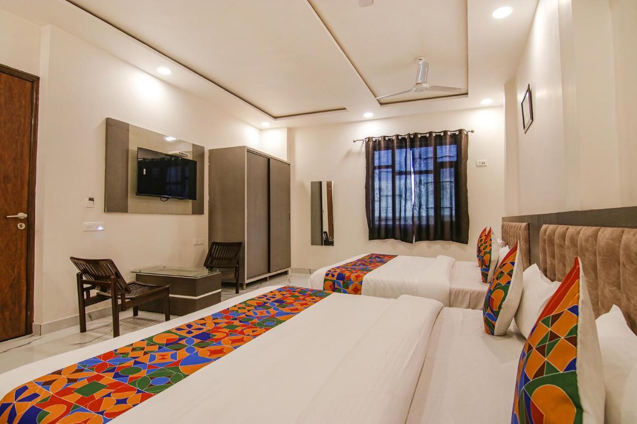 Fabhotel Aryan Grand Amritsar Exterior foto