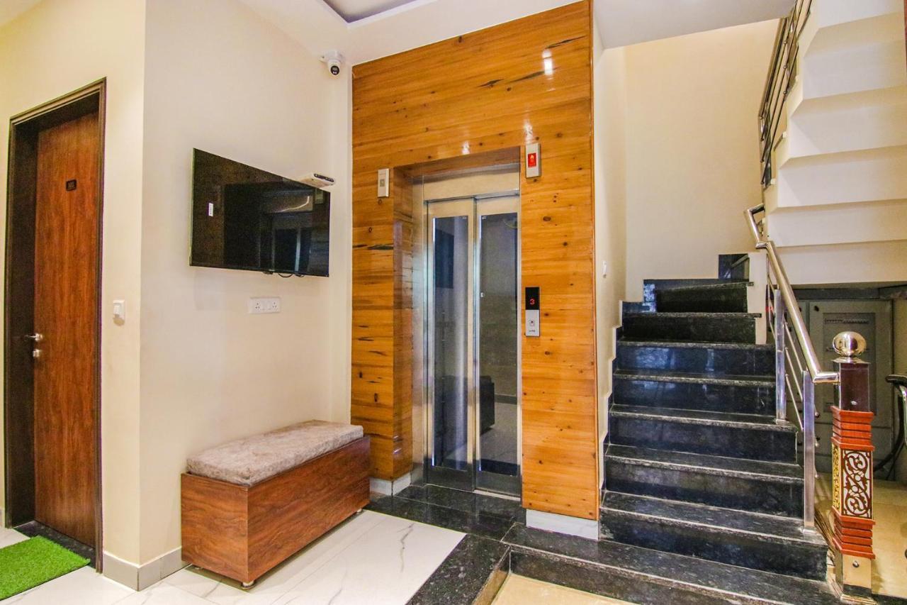 Fabhotel Aryan Grand Amritsar Exterior foto