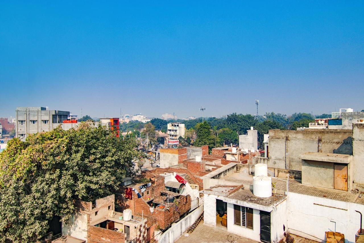 Fabhotel Aryan Grand Amritsar Exterior foto